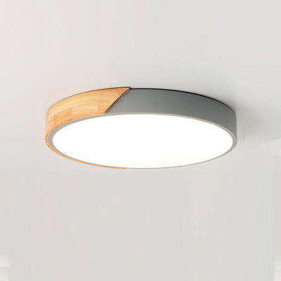 DelphiBeam - Ceiling Lamp with Sophisticated Design and Gentle Illumination