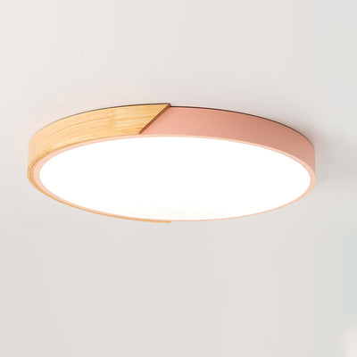 DelphiBeam - Ceiling Lamp with Sophisticated Design and Gentle Illumination