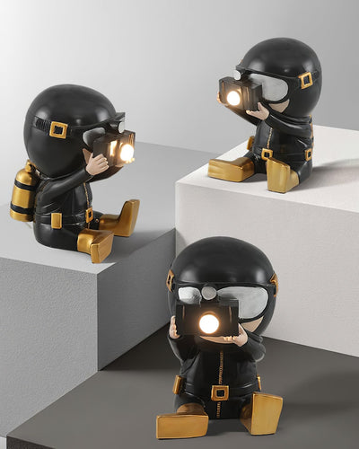 DiverRadiance - Elegant Lamp with Soft Lighting and Contemporary Design