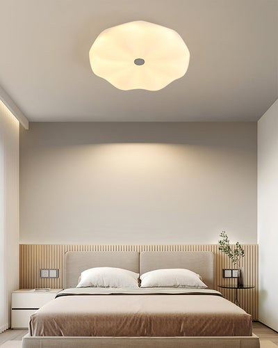 LuxeRing - Ceiling Lamp with Smooth Round Design and Cozy Glow