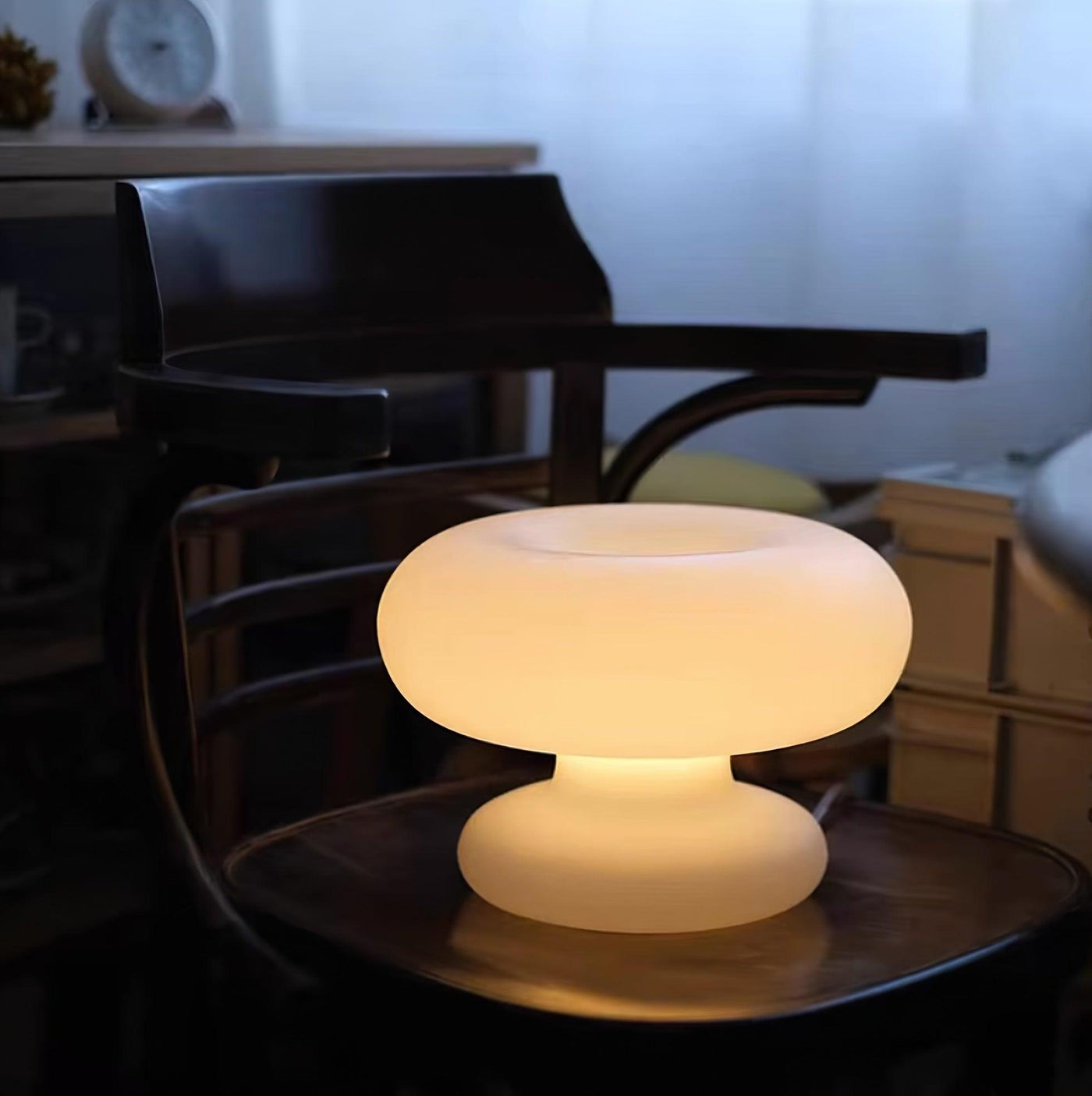 DonutLight – Elegant Design with Soft Glow