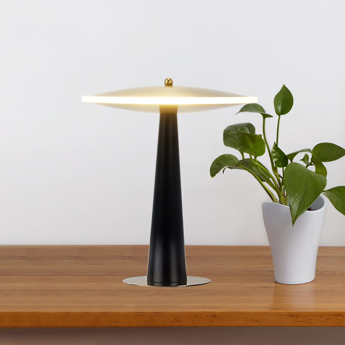 MetalAura – Copper Drum Table Lamp