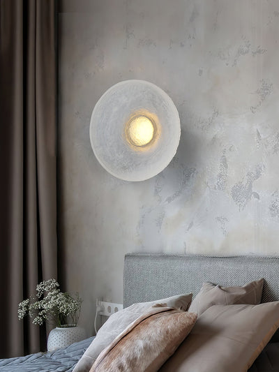 SculptLight – Modern Resin Wall Lamp for Timeless Elegance