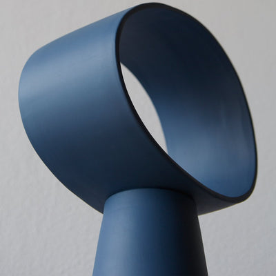 EclipseGlow - Table Lamp with Sleek Design and Atmospheric Lighting