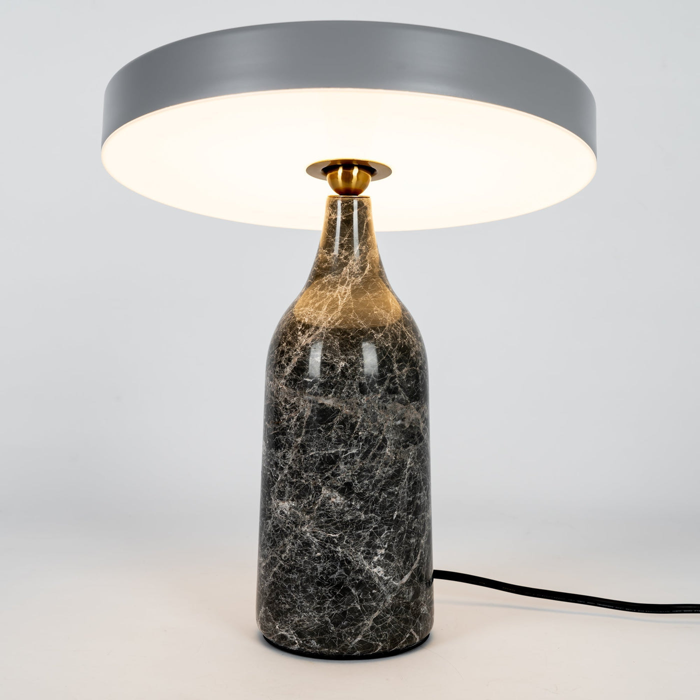 EddyGlow - Table Lamp with Elegant Design and Subtle Light Diffusion