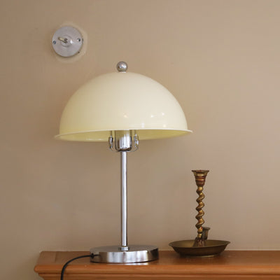 LuxeLight – Elegant Silver Table Lamp with Acrylic Accents