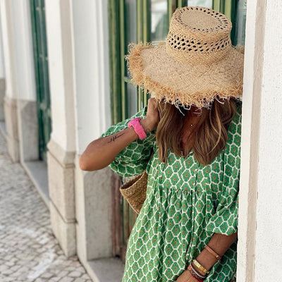 Elegant Isabell Maxi Dress with Flowy Fabric and Relaxed Fit for All Occasions