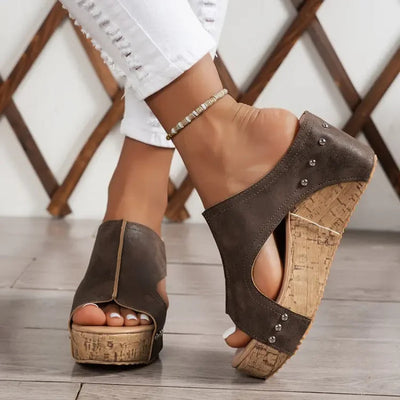 Elegant Orthopedic Women's Sandals with Padded Support and Shock-Absorbing Sole – Comfortable Daily Wear