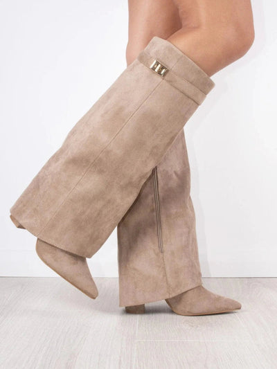 Elegant Suede Ankle Boots with Gold Closure – Stylish and Comfortable Footwear for Any Occasion