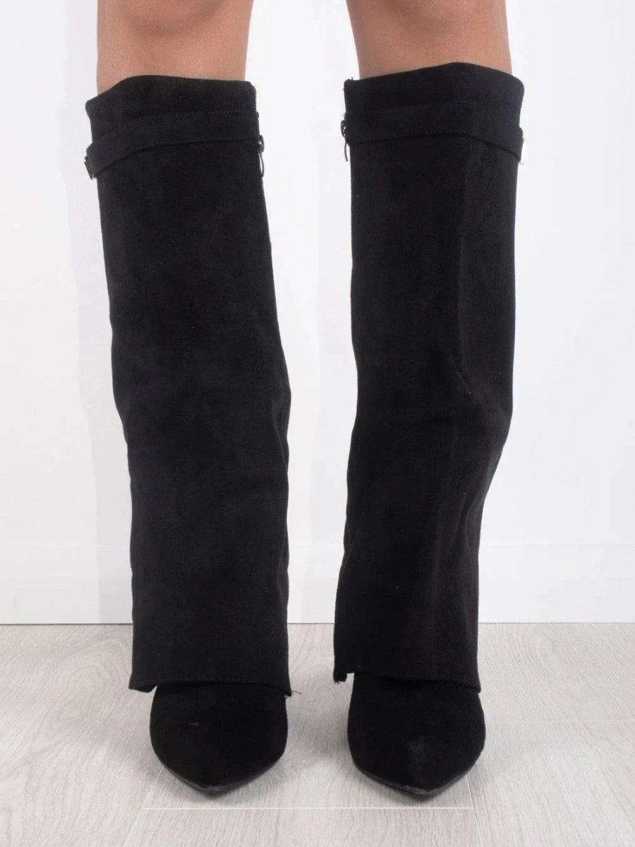 Elegant Suede Ankle Boots with Gold Closure – Stylish and Comfortable Footwear for Any Occasion