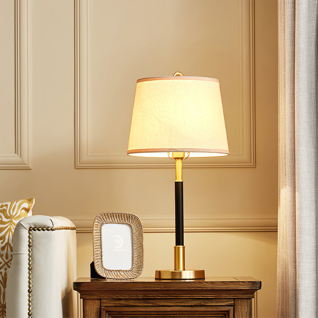 RadiantBrass – Luxurious Brass Table Lamp with Warm Glow