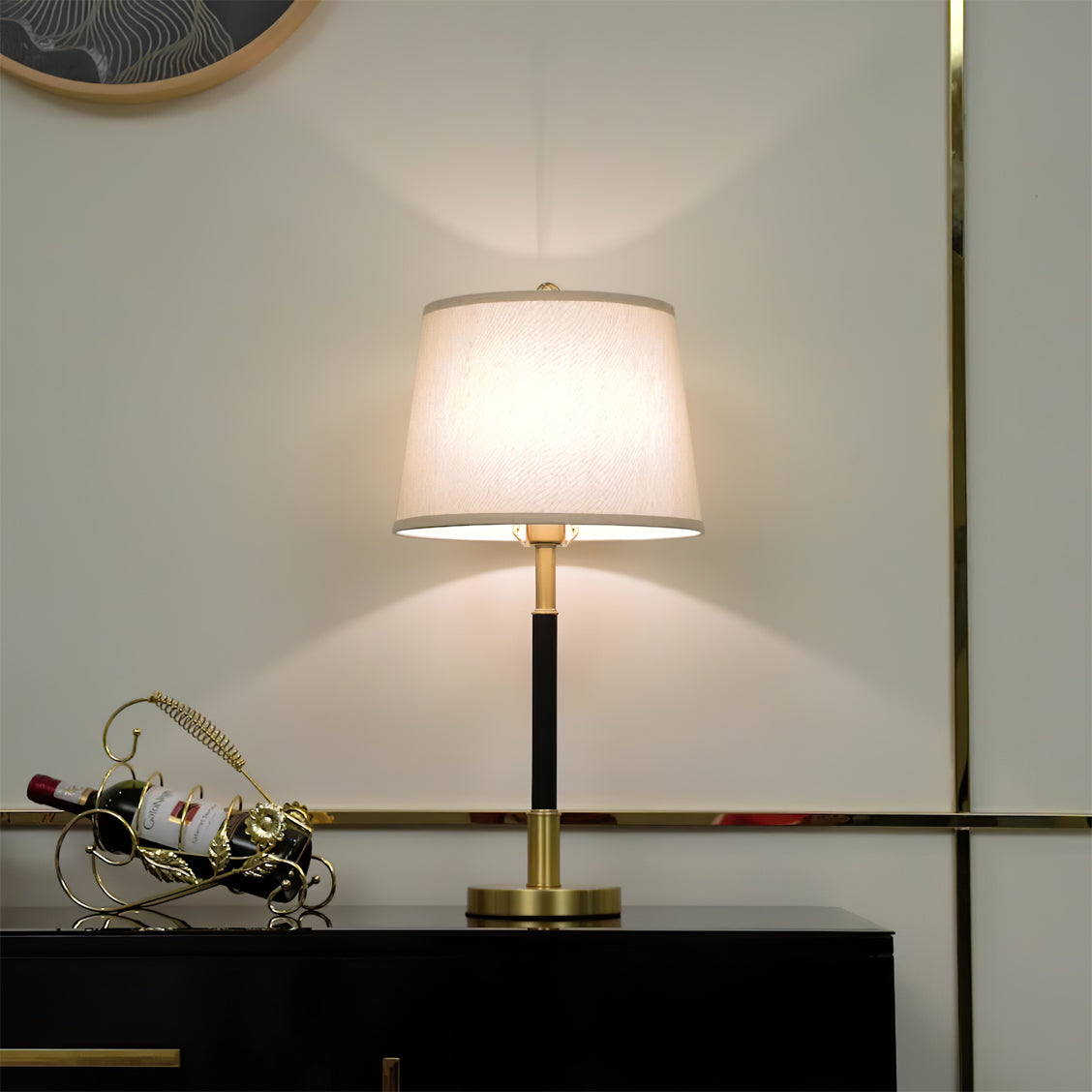 RadiantBrass – Luxurious Brass Table Lamp with Warm Glow