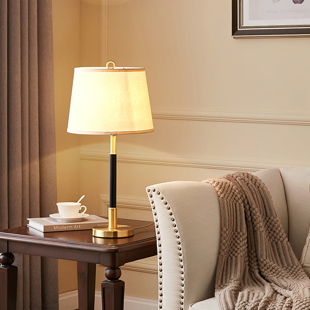 RadiantBrass – Luxurious Brass Table Lamp with Warm Glow