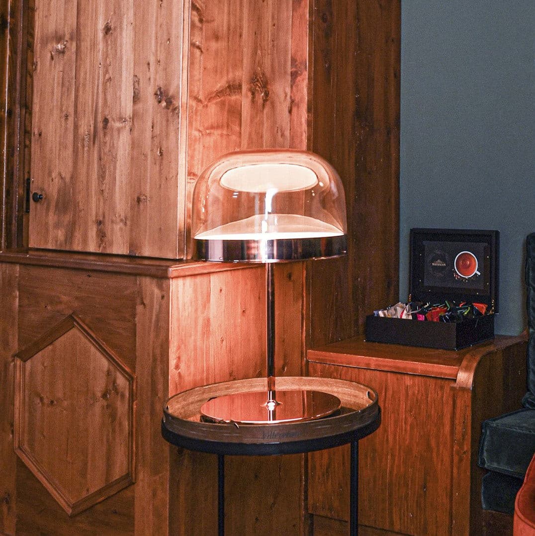 SereneGlow - Table Lamp with Harmonious Design and Gentle Light Spread