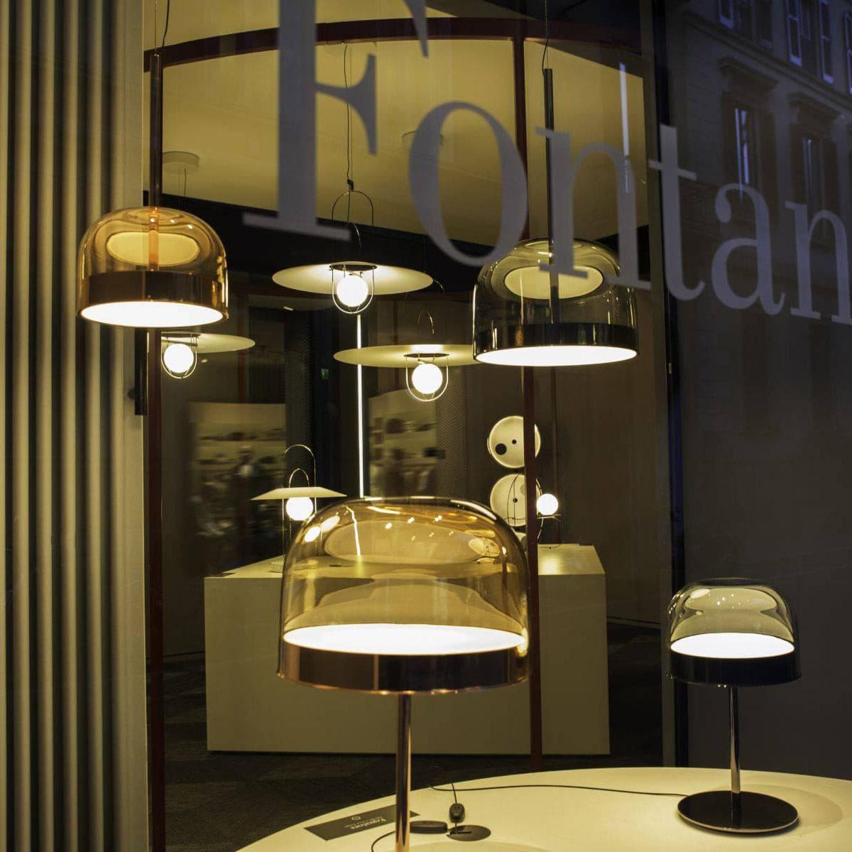 SereneGlow - Table Lamp with Harmonious Design and Gentle Light Spread