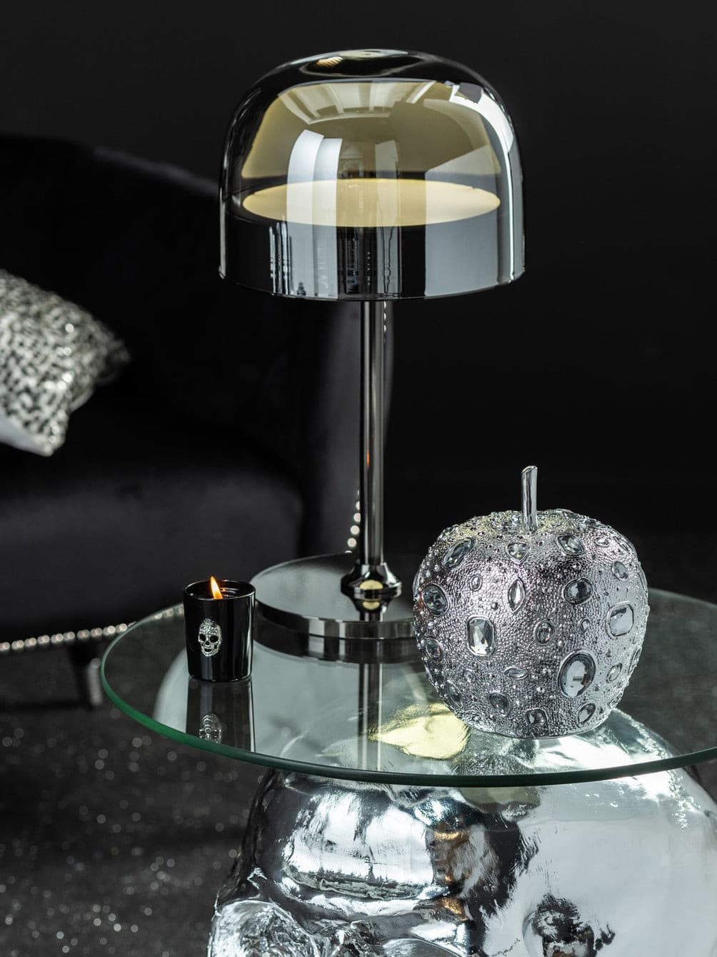 SereneGlow - Table Lamp with Harmonious Design and Gentle Light Spread