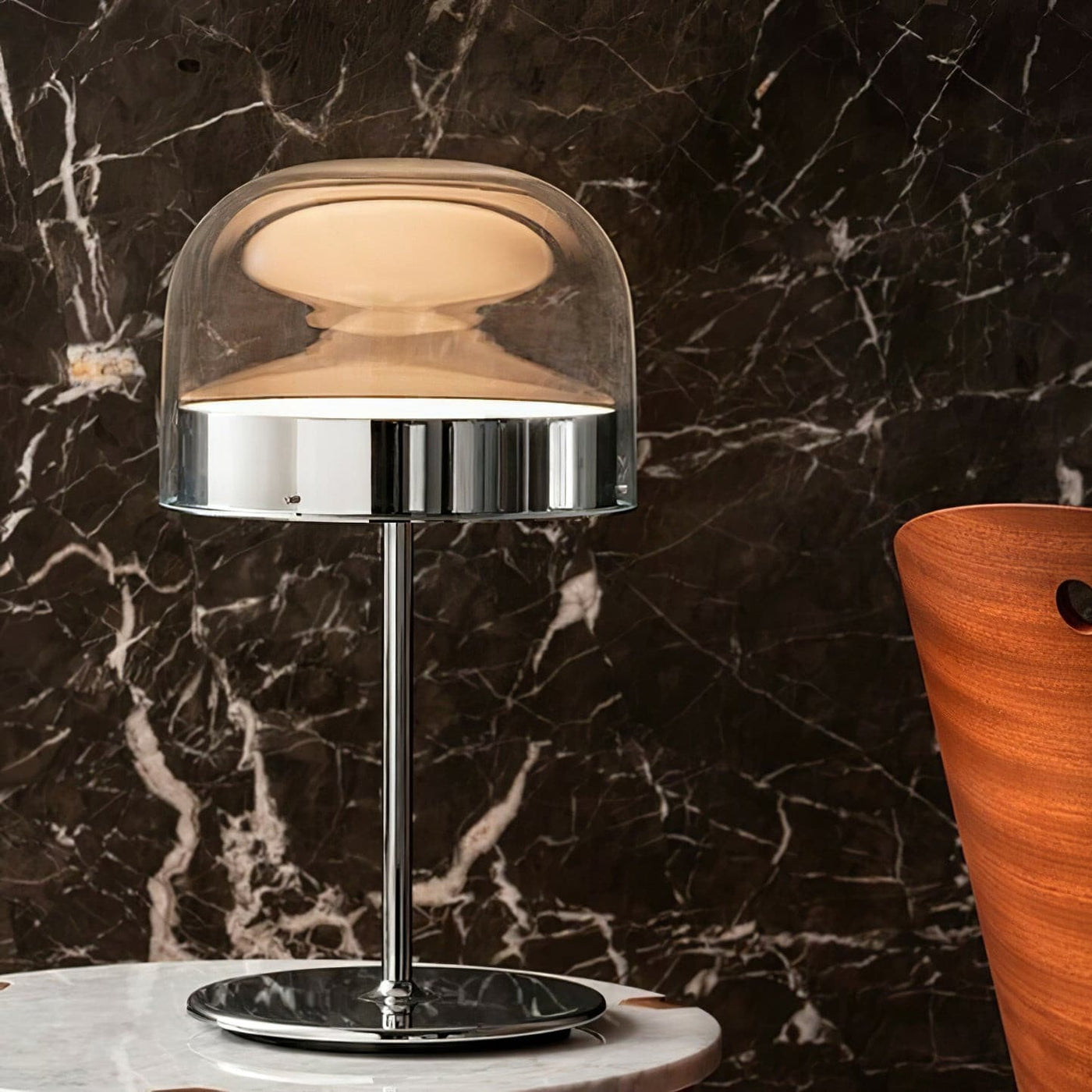 SereneGlow - Table Lamp with Harmonious Design and Gentle Light Spread