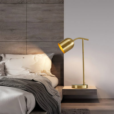 BrassGlow – Timeless Brass Table Lamp with Functional Design