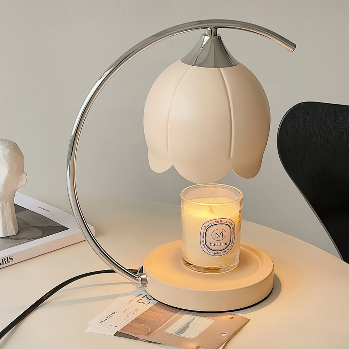 PetalRadiance - Table Lamp