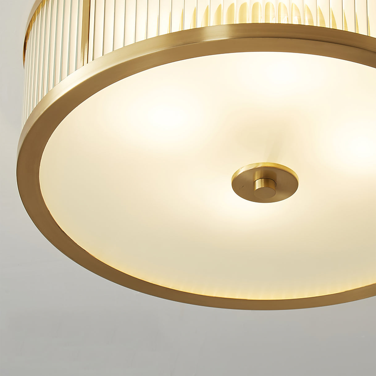 GenevaAura - Ceiling Lamp with Classic Charm and Inviting Light Spread