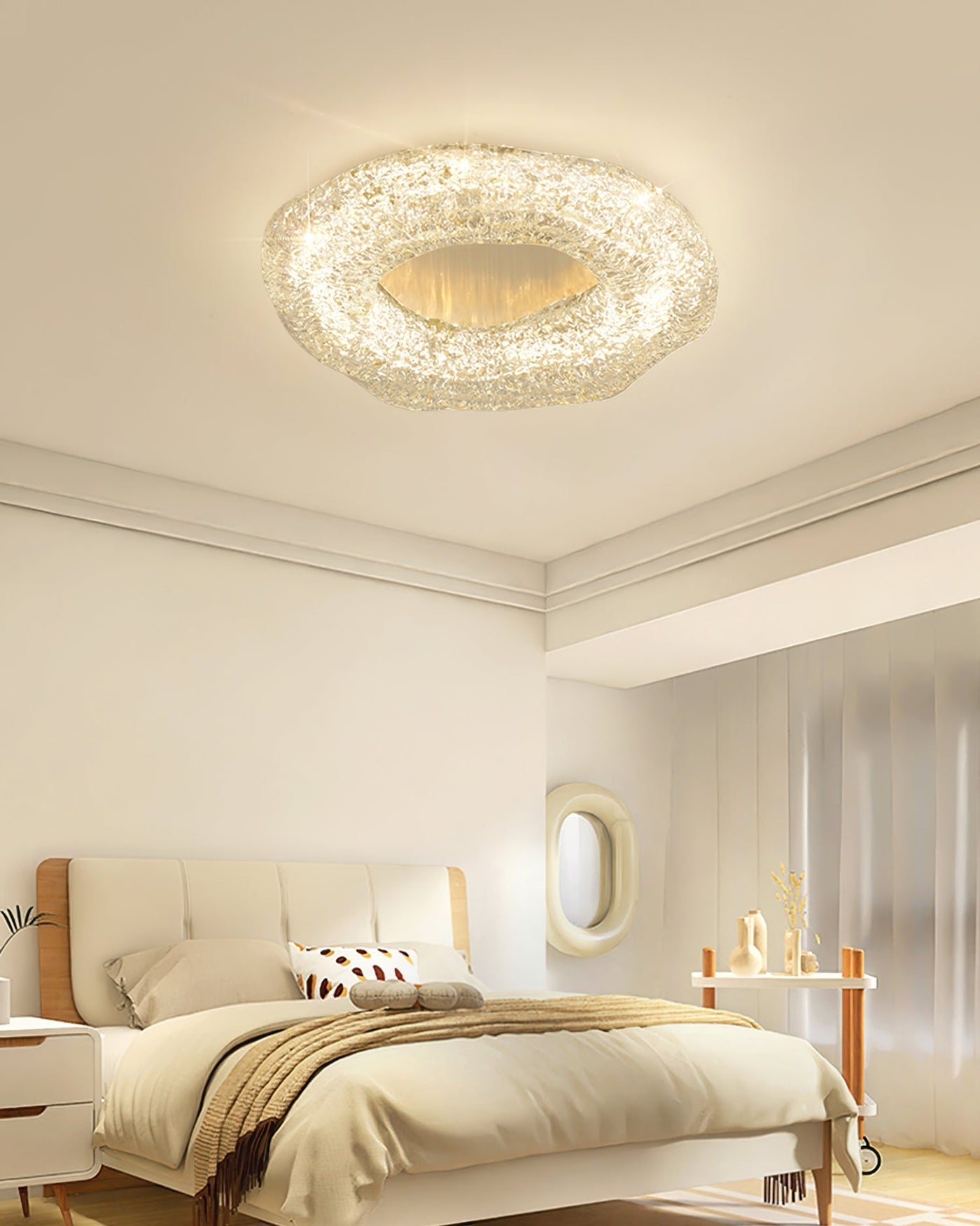 SculptureLuxe - Ceiling Light with Artistic Shape and Warm Glow