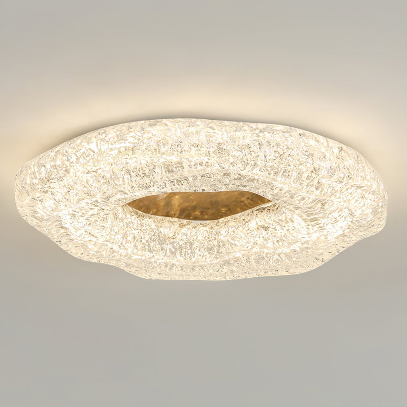 SculptureLuxe - Ceiling Light with Artistic Shape and Warm Glow