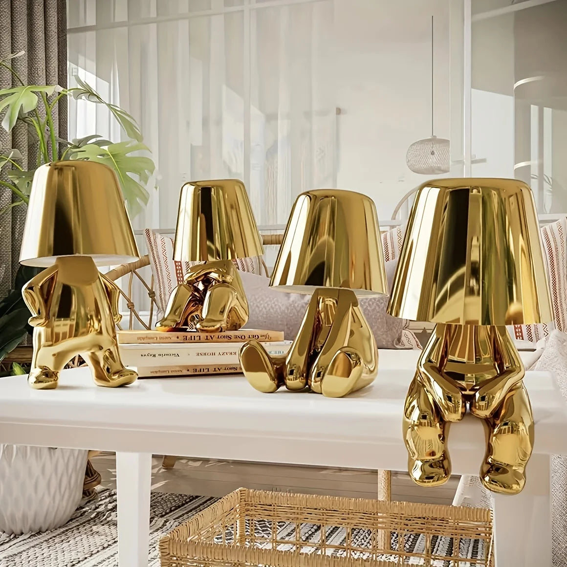 LuxeGlow - Golden Sculpted Table Lamp