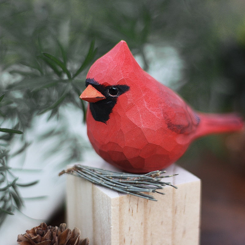 NordicFeathers - Elegant Wooden Bird Figurines