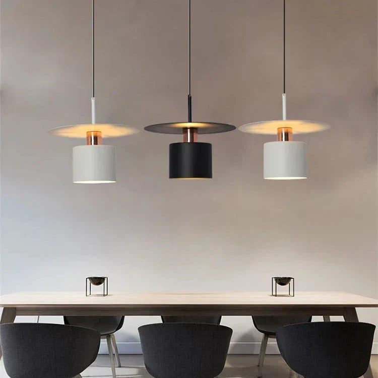 LinearGlow - Elegant Suspension Light