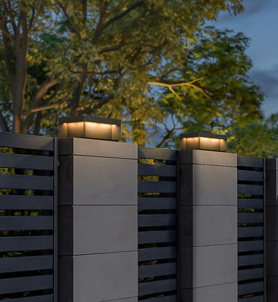 BeamSmart – Modern Outdoor Lamp with Smart Sensor