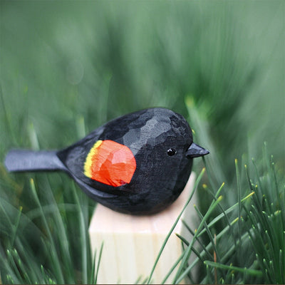 NordicFeathers - Elegant Wooden Bird Figurines