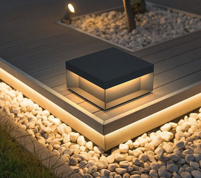 BeamSmart – Modern Outdoor Lamp with Smart Sensor