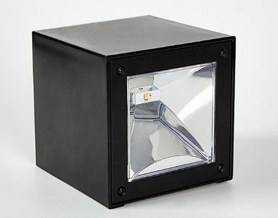 GlowBeam – Elegant Outdoor Wall Lamp for Mood Lighting