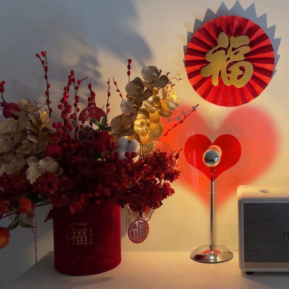 LoveGlow – Elegant Table Lamp with Rechargeable LED