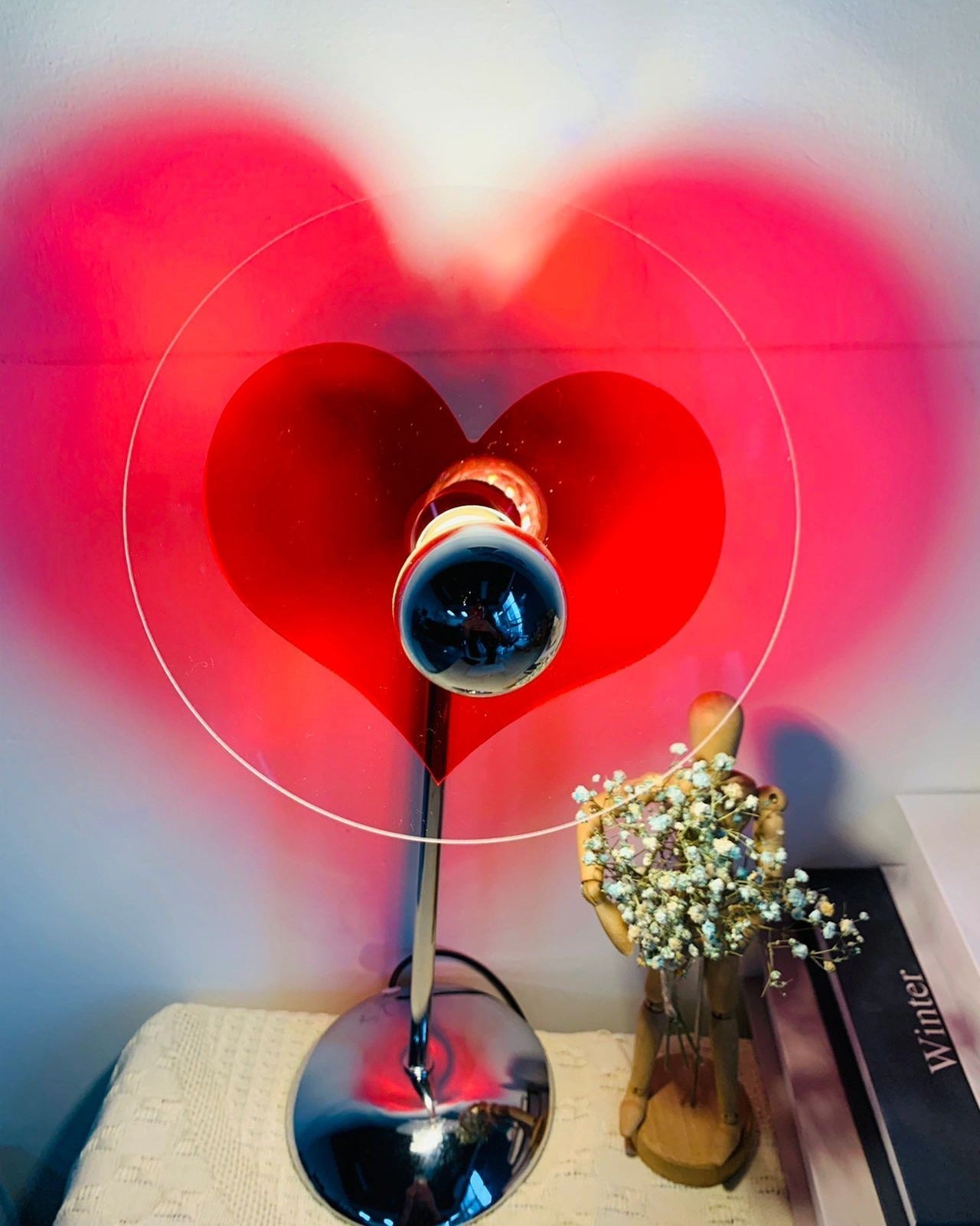 LoveGlow – Elegant Table Lamp with Rechargeable LED