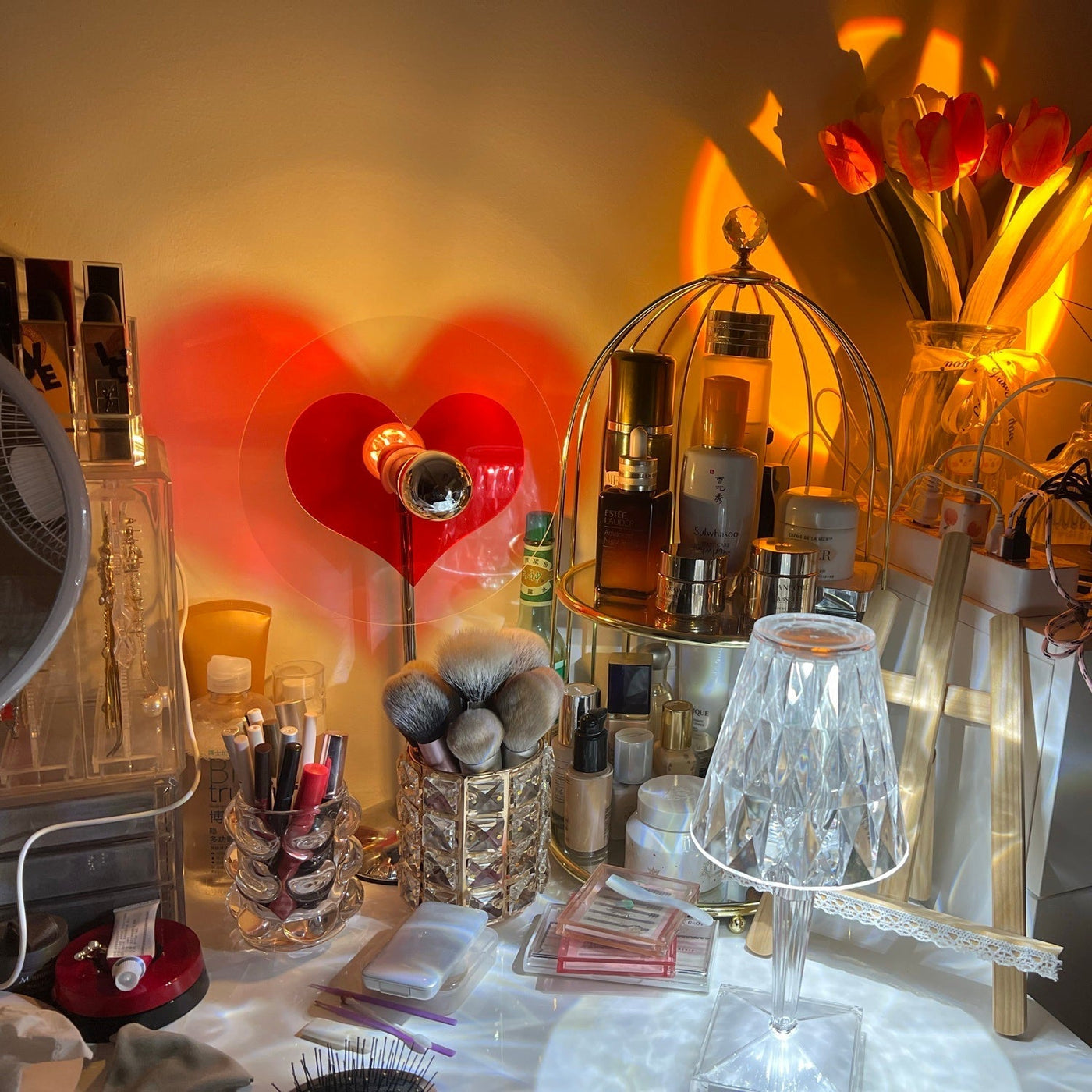 LoveGlow – Elegant Table Lamp with Rechargeable LED