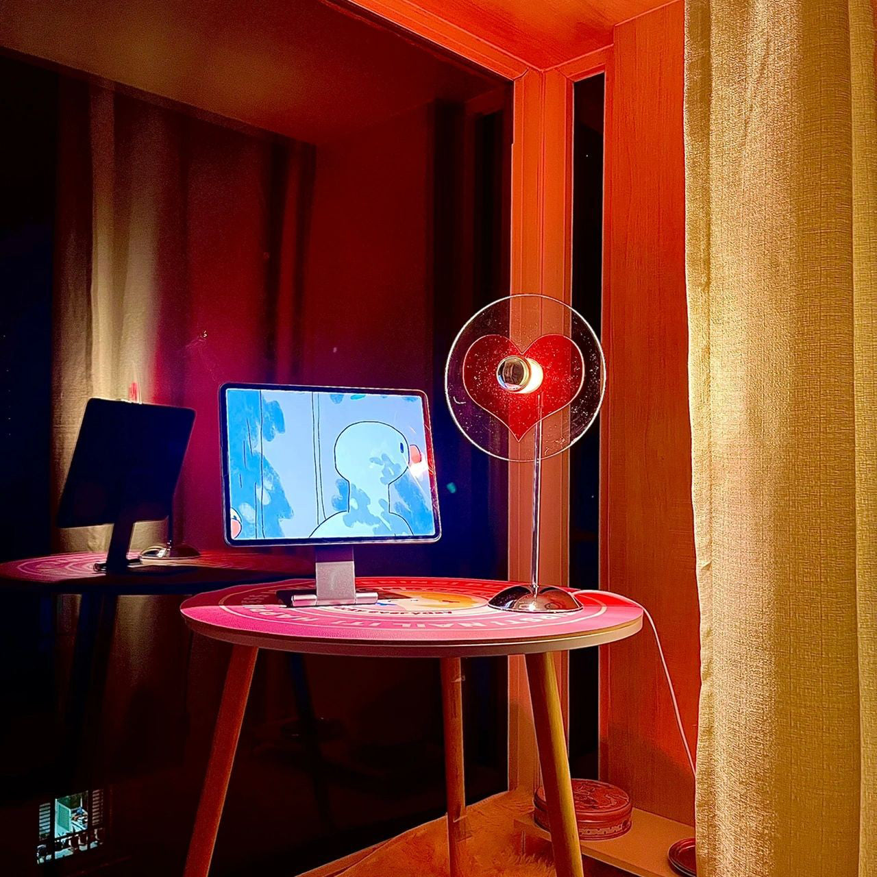 LoveGlow – Elegant Table Lamp with Rechargeable LED