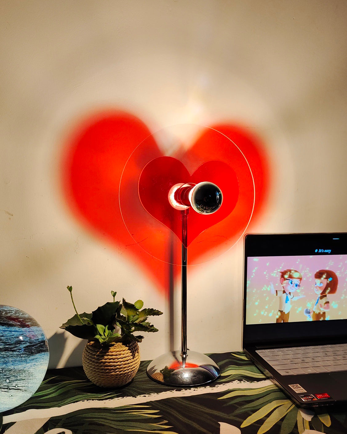 LoveGlow – Elegant Table Lamp with Rechargeable LED