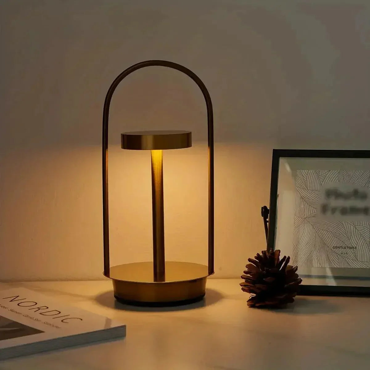 GlowEra - Timeless Retro Table Lamp