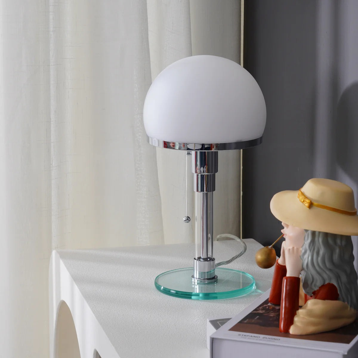 LuxeSphere - Chrome Table Light
