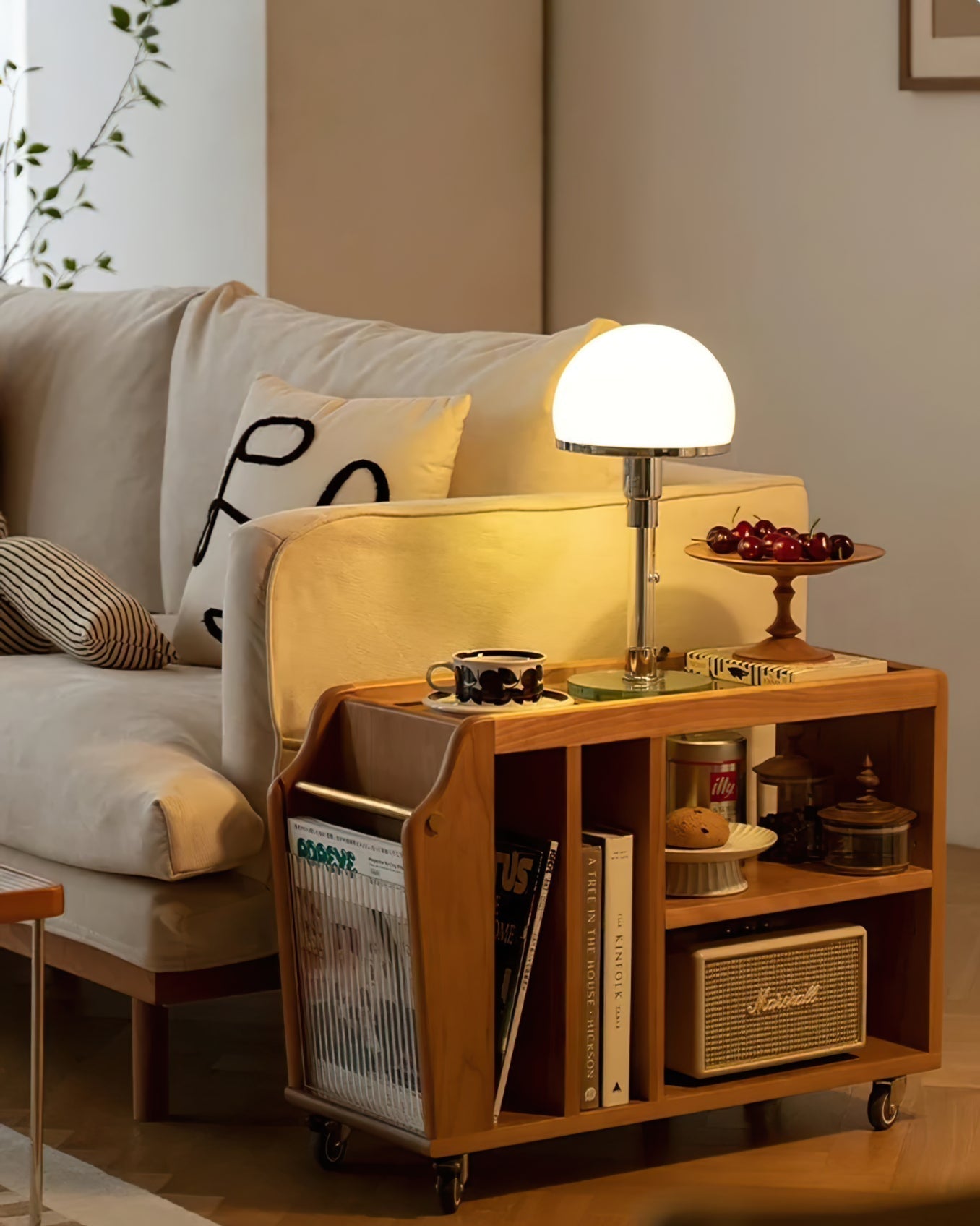 LuxeSphere - Chrome Table Light
