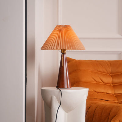 AntiqueRadiance – Elegant Wood and Metal Table Lamp