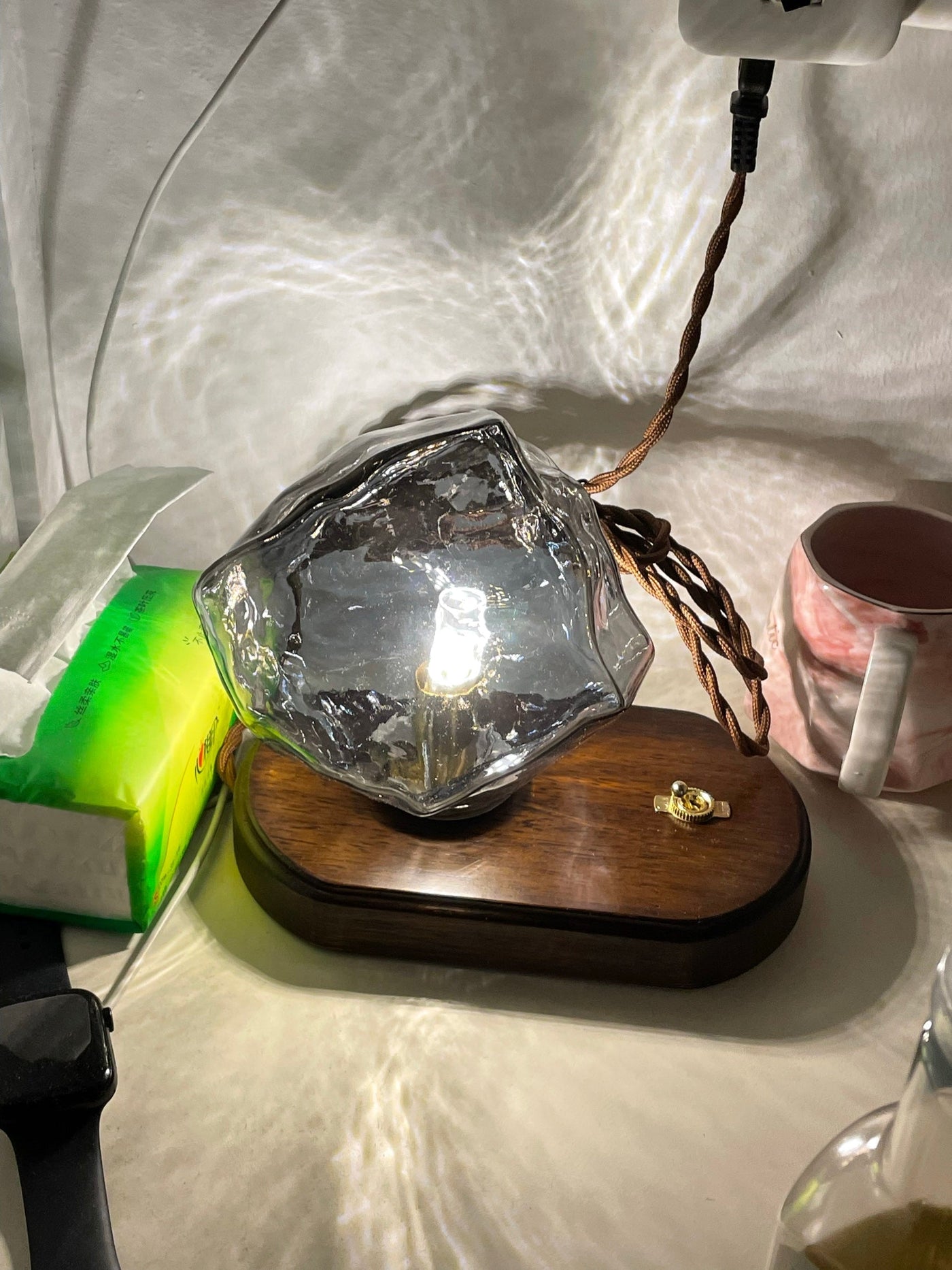 FrostLume – Refined Motion-Sensor Table Lamp