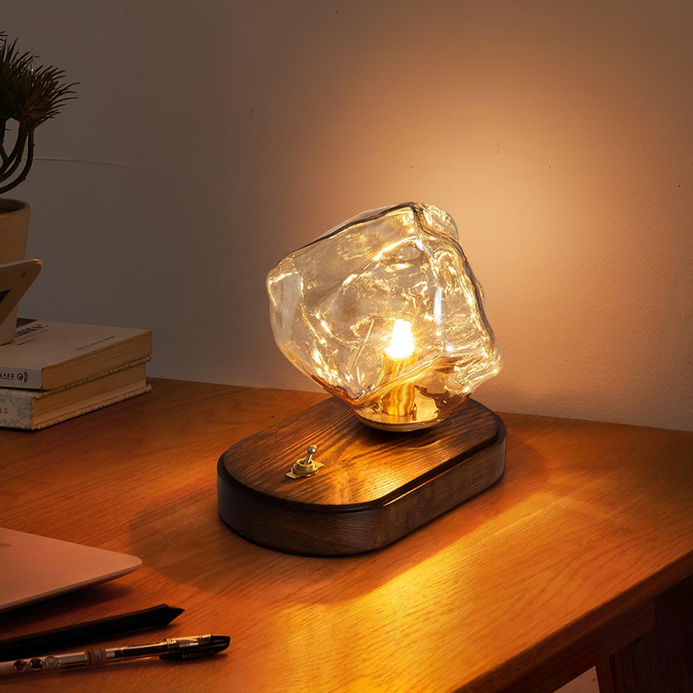 FrostLume – Refined Motion-Sensor Table Lamp