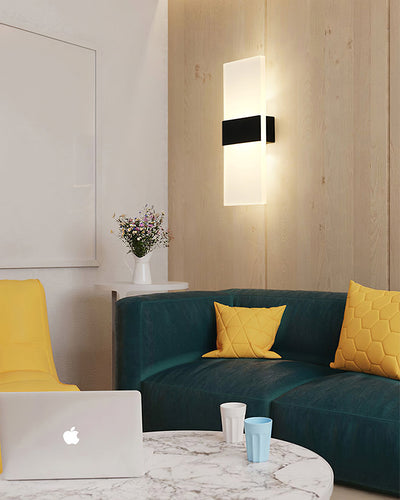 CenturyGlow – Mid-Century Wall Lamp for Timeless Style