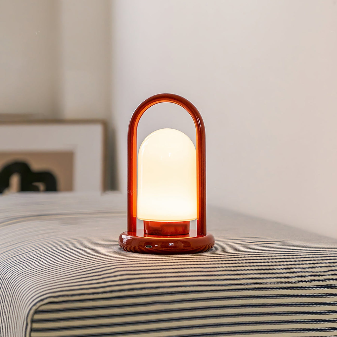 GlowKero - Compact Desk Light