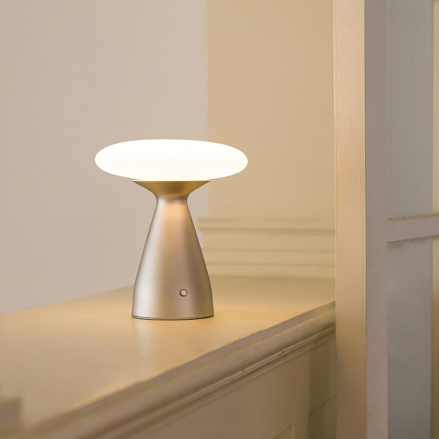 LumenKlaus - Modern Desk Lamp