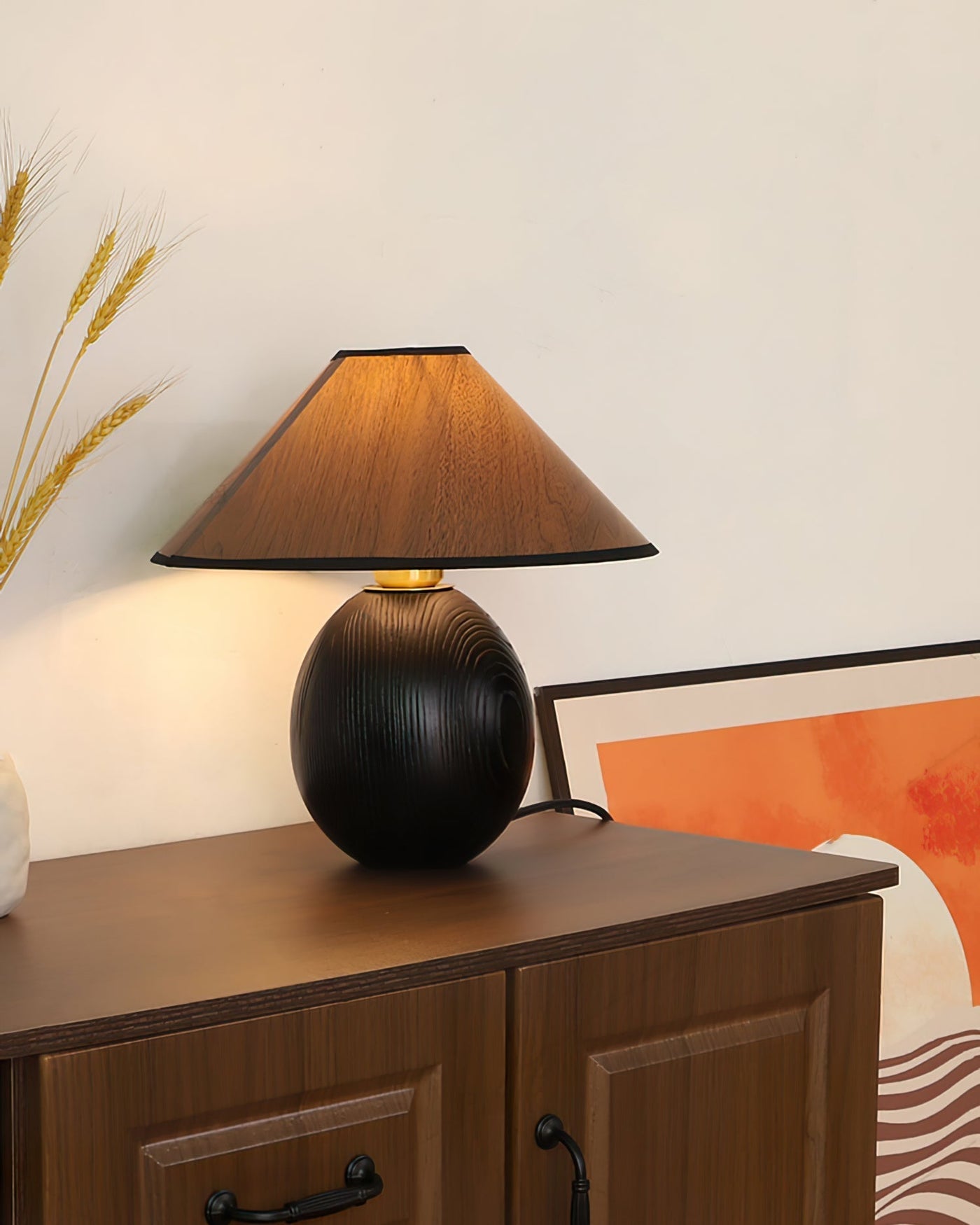 RusticShine - Stijlvolle Tafel Lamp in Walnoot en Zwart Hout