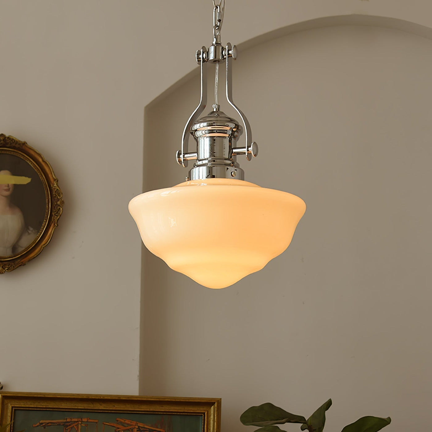 ClassicaBeam - Timeless School Lamp