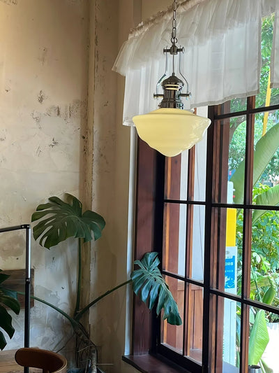 ClassicaBeam - Timeless School Lamp